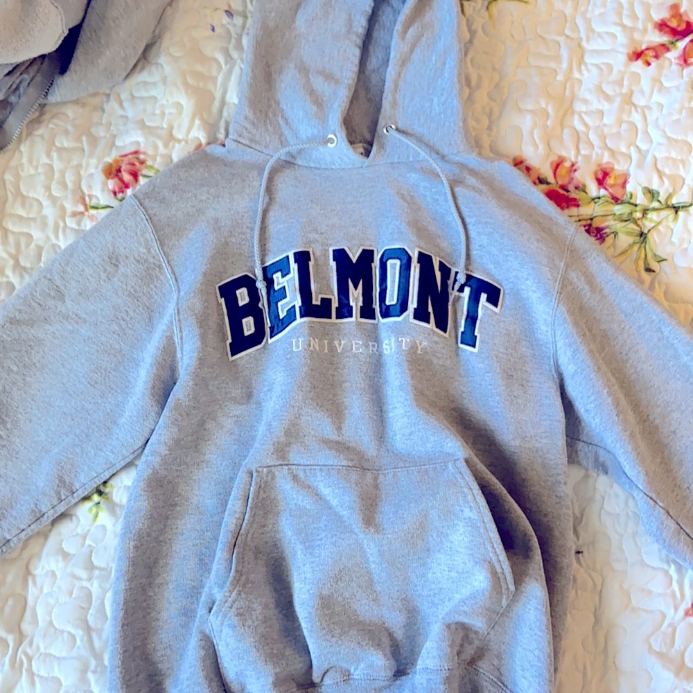 LIGHT GREY BELMONT UNIVERSITY HOODIE